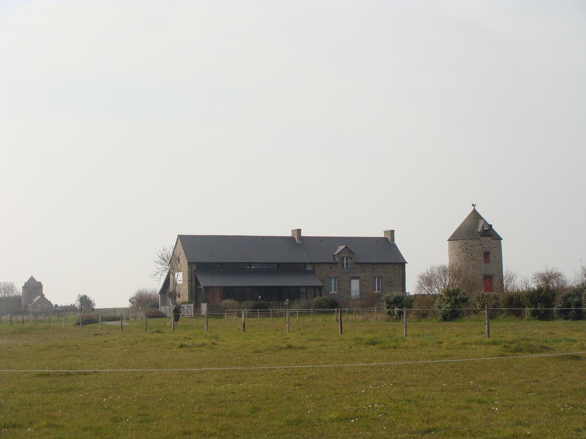 Chambres D'Hotes Le Petit Angle Saint-Broladre Eksteriør bilde